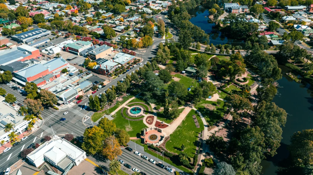 Fast reliable infratructure for regional Australian towns